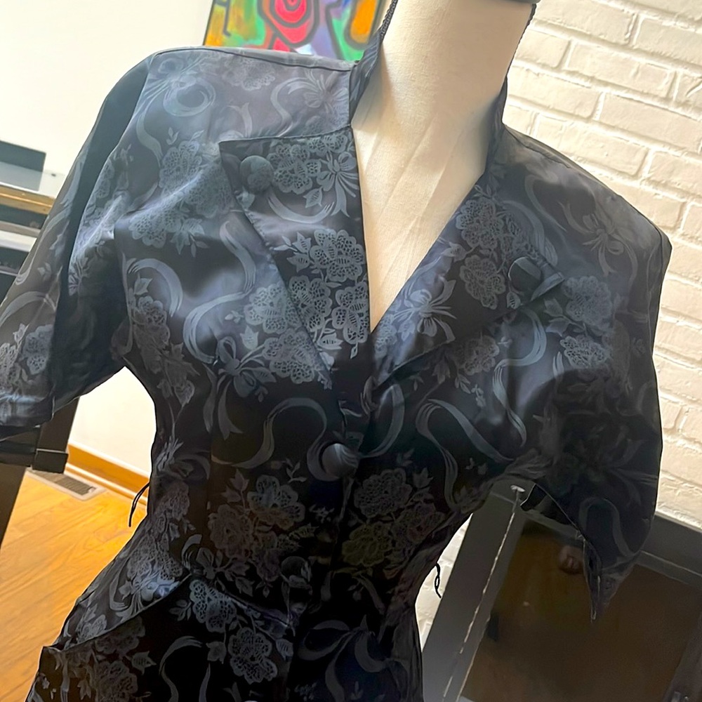 Vintage 1950’s inspired vintage black silky button down dress | no belt